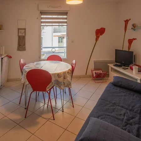 Apartman 2 Pieces A 1km De La Plage, Proche Du Centre Et Des Commerces - Fr-1-197-218 Les Sables-dʼOlonne