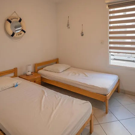 2 Pieces A 1km De La Plage, Proche Du Centre Et Des Commerces - Fr-1-197-218 Les Sables-dʼOlonne